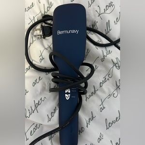 Hair straightening brush